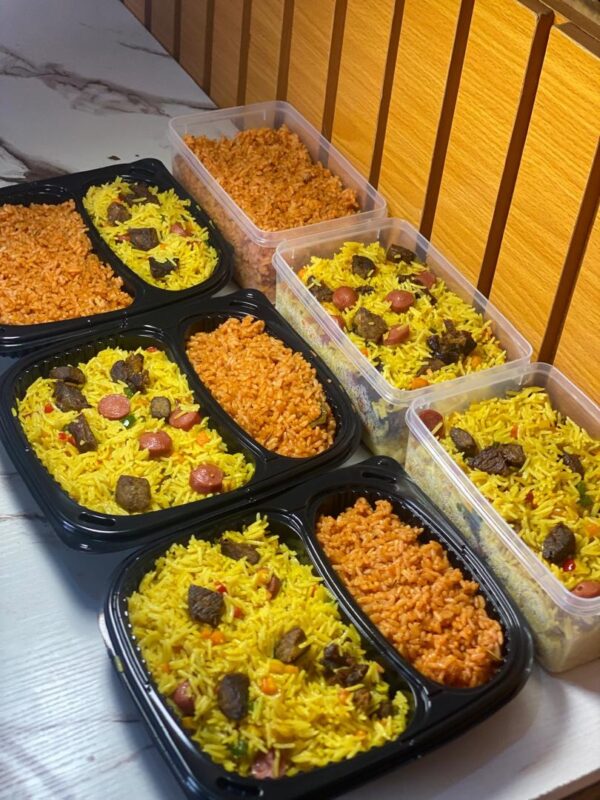 Nigeria Fried Rice and jollof rice per spoon