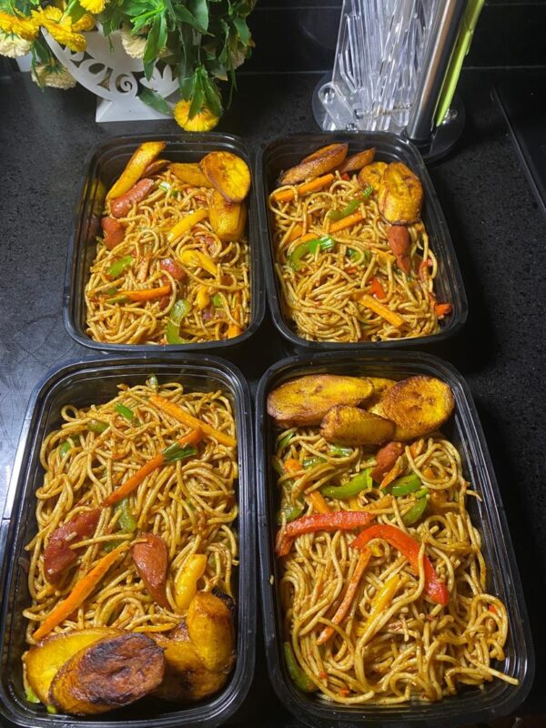 3c9dbe7d-fda8-4975-abc8-a761d1842eb5 Stir fried pasta and full Chicken